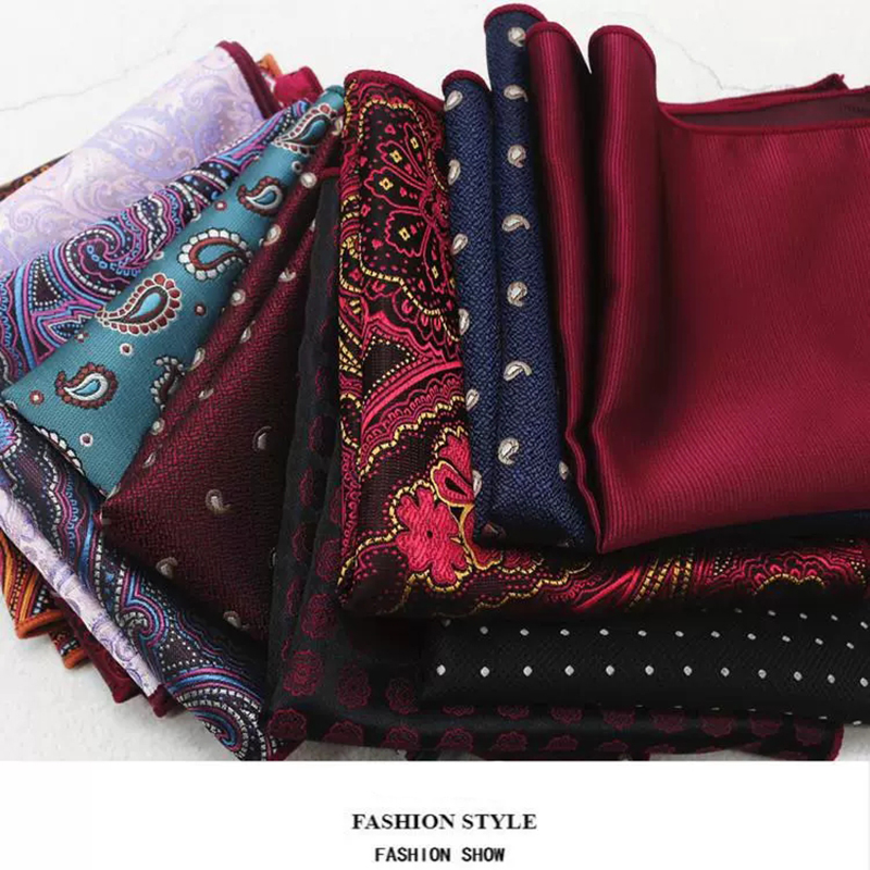 Classic Pasiley Pocket Square  - Young Men Formal Wear recension och pris