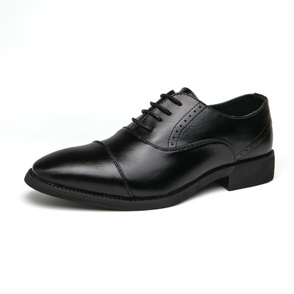 Number 44 Semi-formal Running  - Men Formal Wear With Sneakers recension och pris